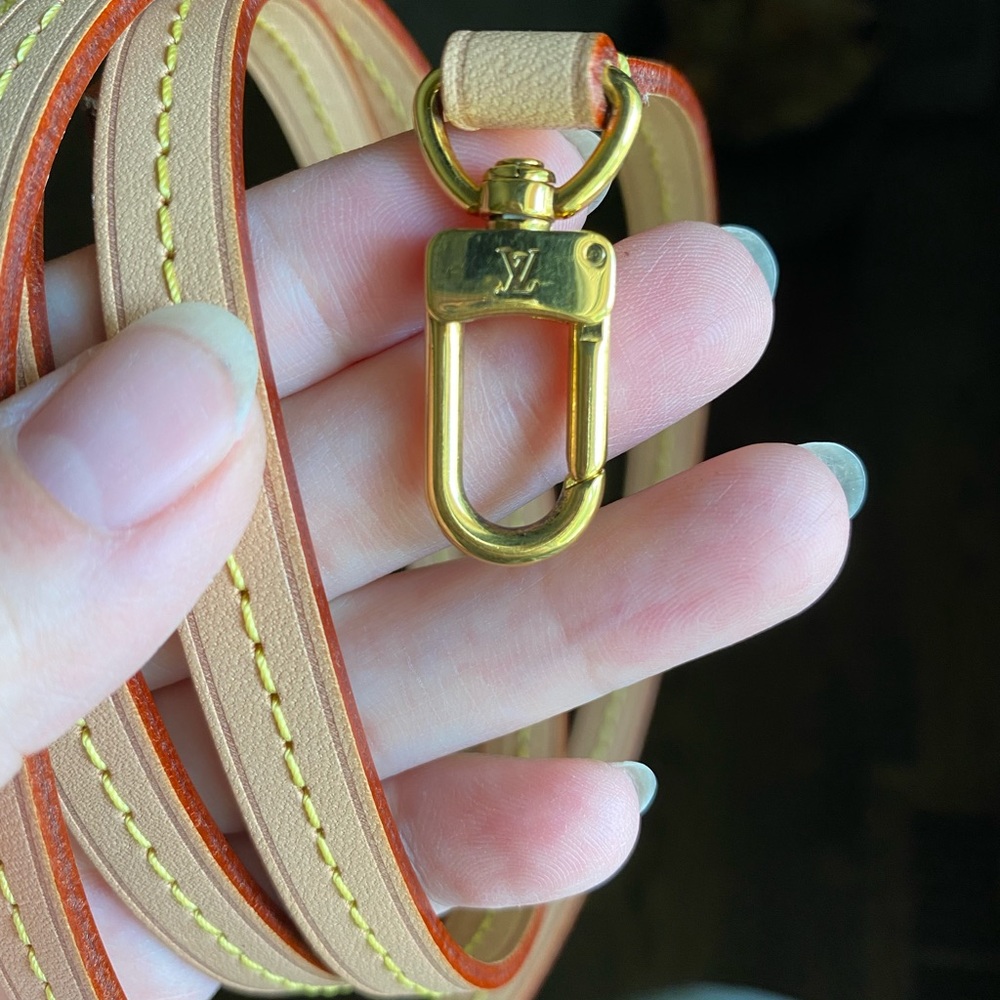 Louis Vuitton Favorite MM - Picture 16 of 16